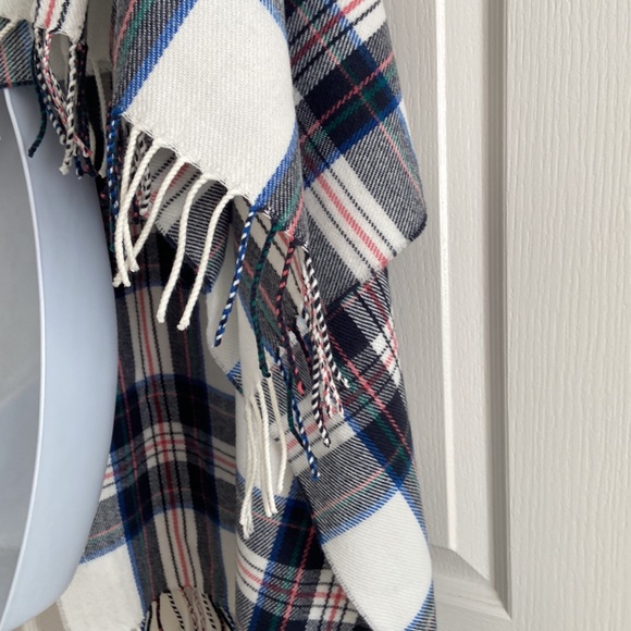 JCrew large rectangular plaid scarf - Picture 4 of 6